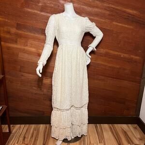 VINTAGE 70s Maxi Length Lace Cottage Wedding Dress Faerie Core Courier Size 4